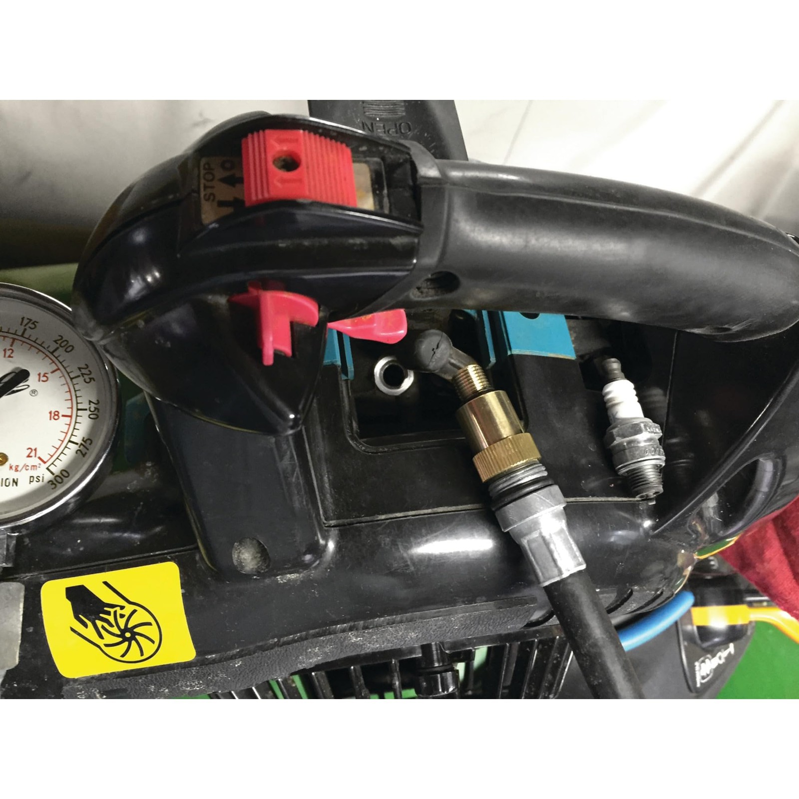 Performance Tool W80577 Compression Tester Spark Plug, Gold