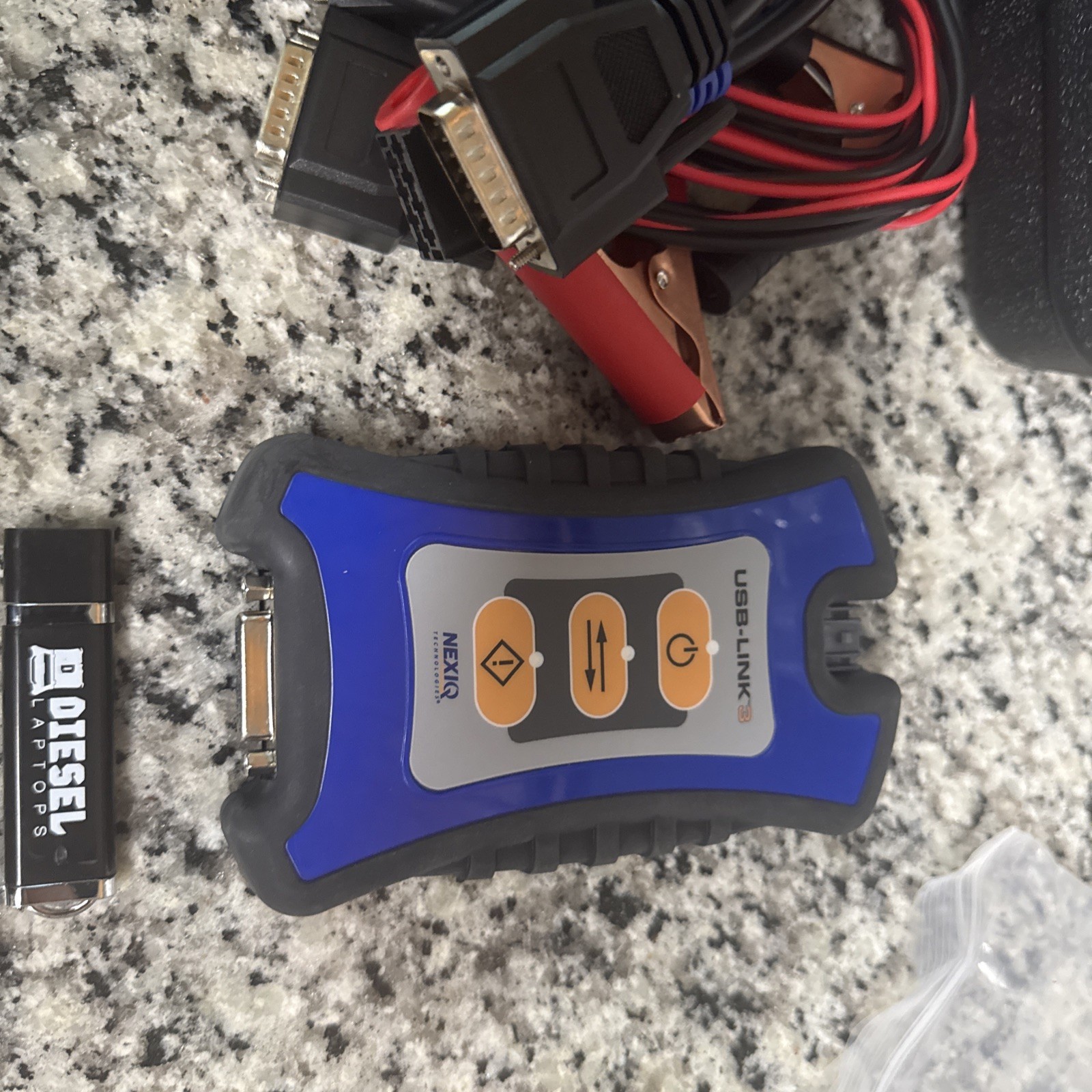 US Hot NEXIQ 3 USB Link Truck Diagnostic ToolBluetooth Diesel Truck cloned.