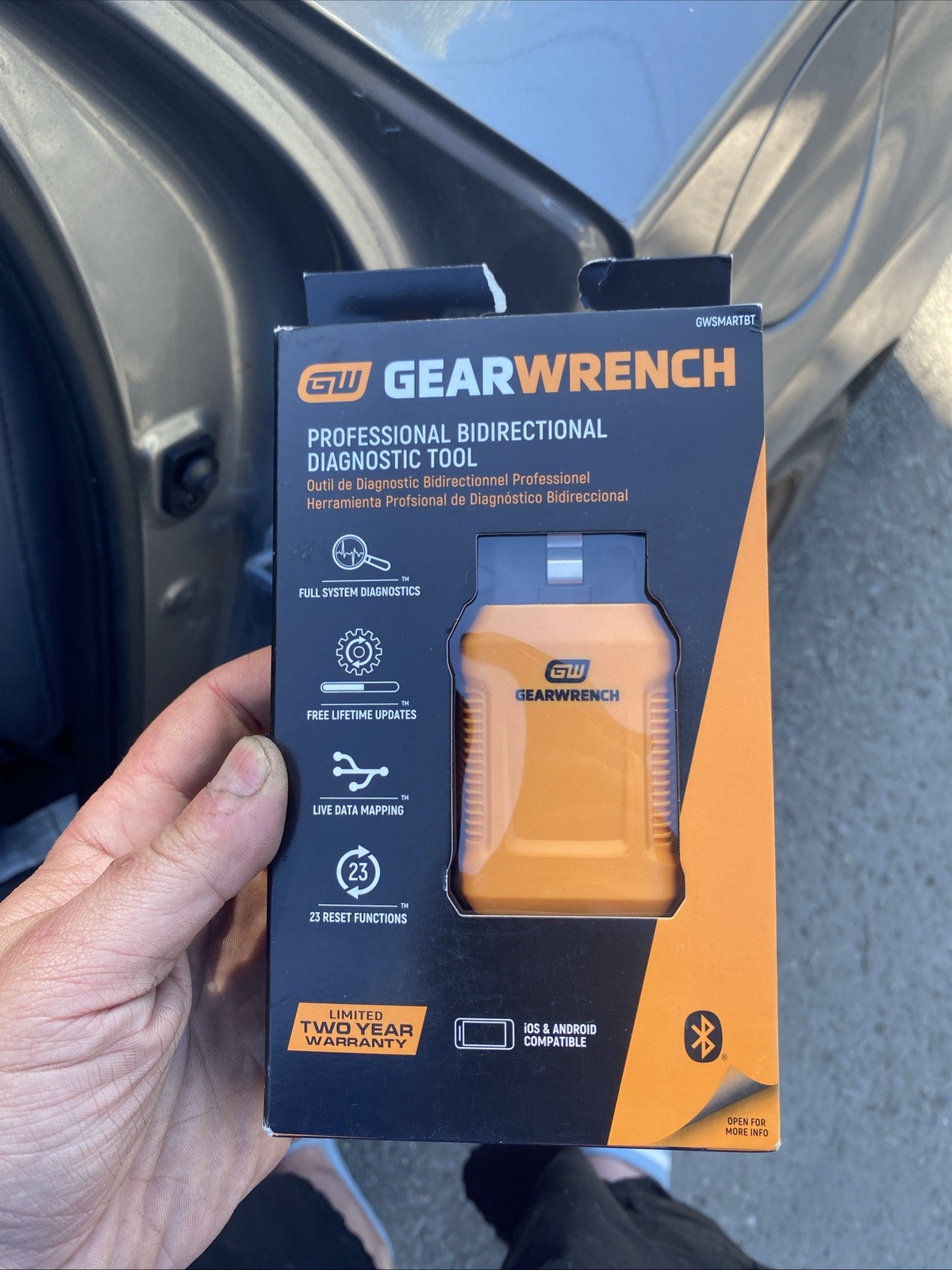 GEARWRENCH OBD2 Professional Bi-Directional Bluetooth Diagnostic Tool GWSMARTBT